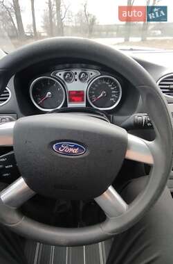 Универсал Ford Focus 2010 в 