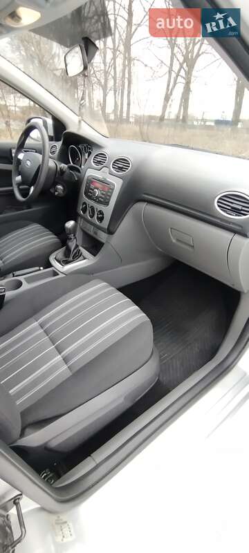 Универсал Ford Focus 2010 в Дашеве