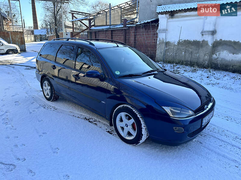 Універсал Ford Focus 2001 в Чернівцях