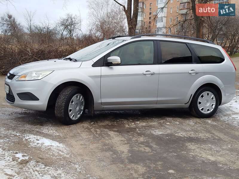 Универсал Ford Focus 2010 в Корсуне-Шевченковском