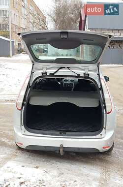 Универсал Ford Focus 2010 в 