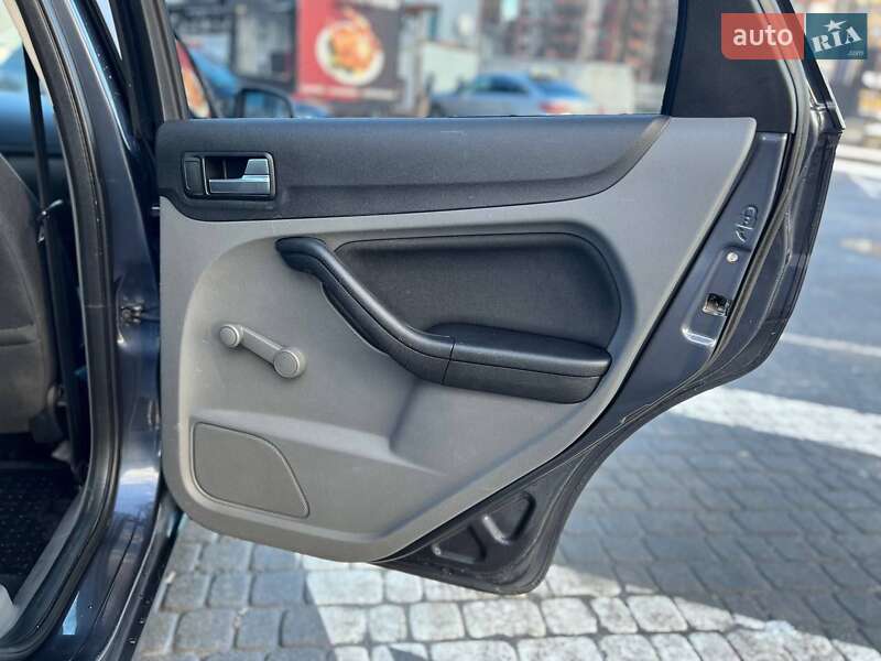 Седан Ford Focus 2011 в Краматорске