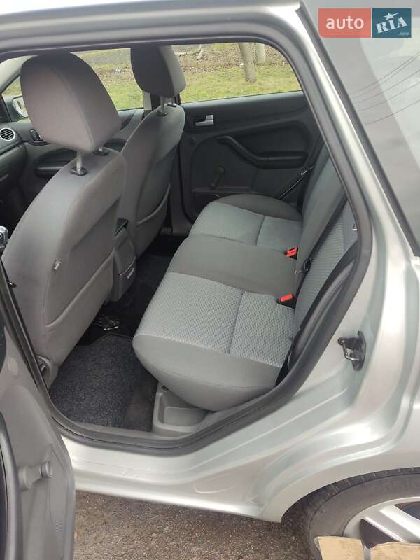 Универсал Ford Focus 2006 в Дубно