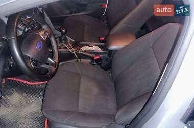 Седан Ford Focus 2015 в 