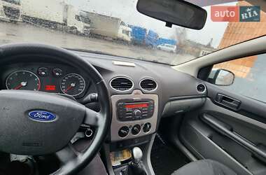 Хэтчбек Ford Focus 2010 в 