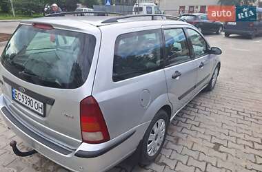 Универсал Ford Focus 2003 в Новояворовске