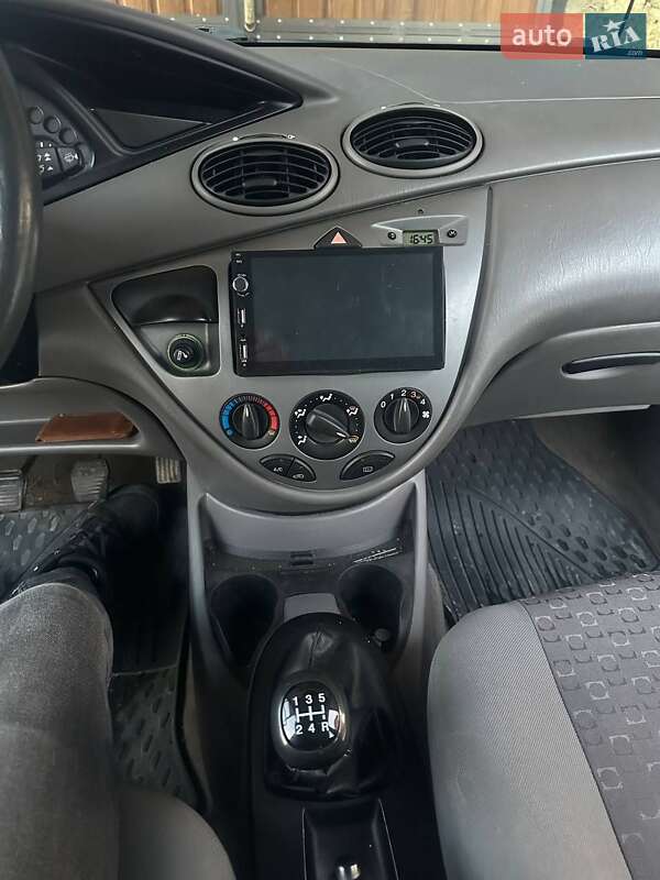 Хэтчбек Ford Focus 2002 в Черновцах фото 8 Хэтчбек Ford Focus 2002 в Черновцах