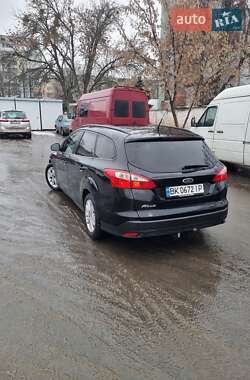 Универсал Ford Focus 2014 в 