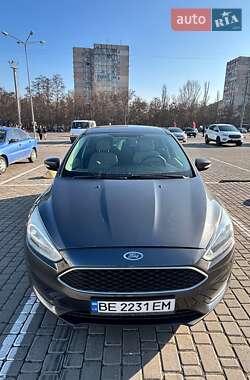 Хэтчбек Ford Focus 2017 в 