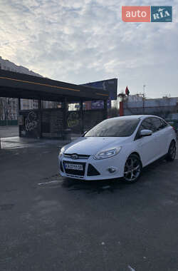 Седан Ford Focus 2013 в Софіївській Борщагівці