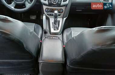 Седан Ford Focus 2013 в 