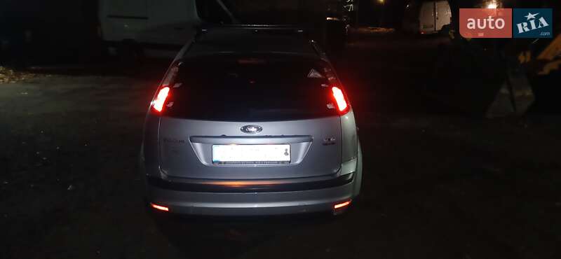 Хэтчбек Ford Focus 2007 в Емильчине