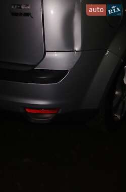 Хэтчбек Ford Focus 2007 в 