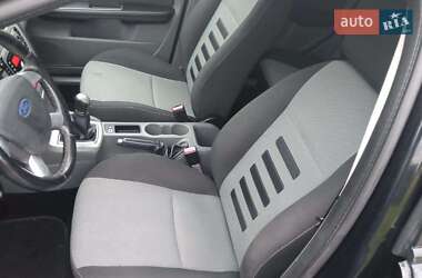 Универсал Ford Focus 2010 в 