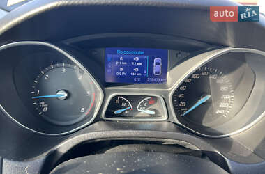 Универсал Ford Focus 2013 в 
