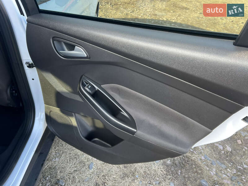 Универсал Ford Focus 2013 в Нововолынске