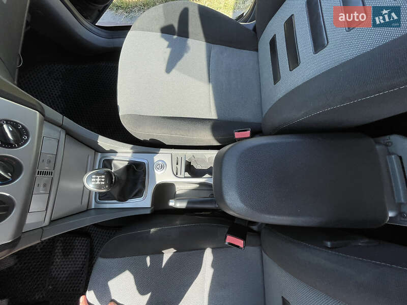 Универсал Ford Focus 2009 в Нововолынске