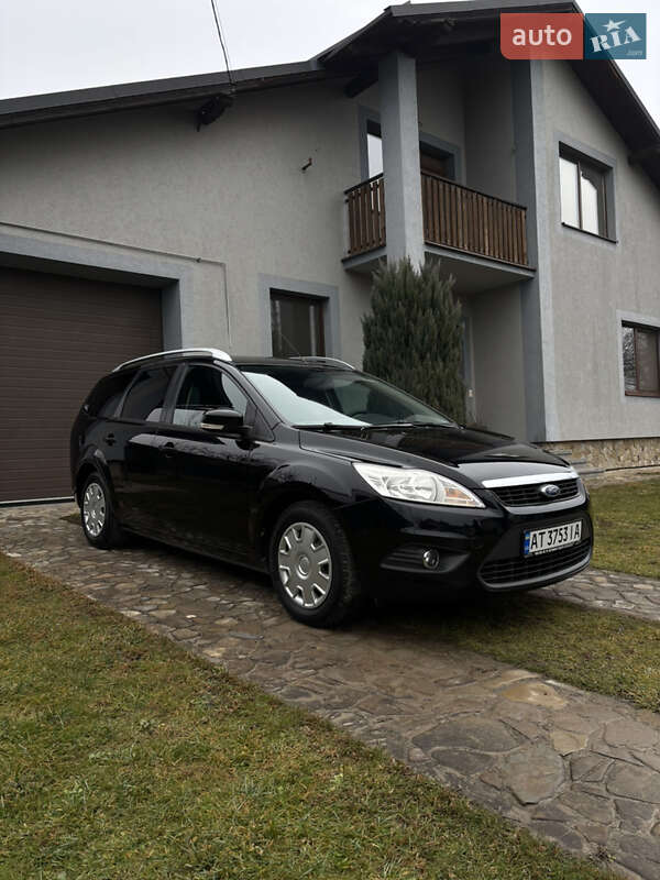 Универсал Ford Focus 2010 в 