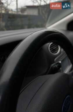 Универсал Ford Focus 2010 в 