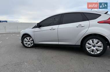 Хетчбек Ford Focus 2013 в Пустомитах