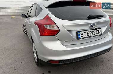 Хетчбек Ford Focus 2013 в Пустомитах