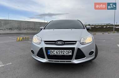 Хетчбек Ford Focus 2013 в Пустомитах