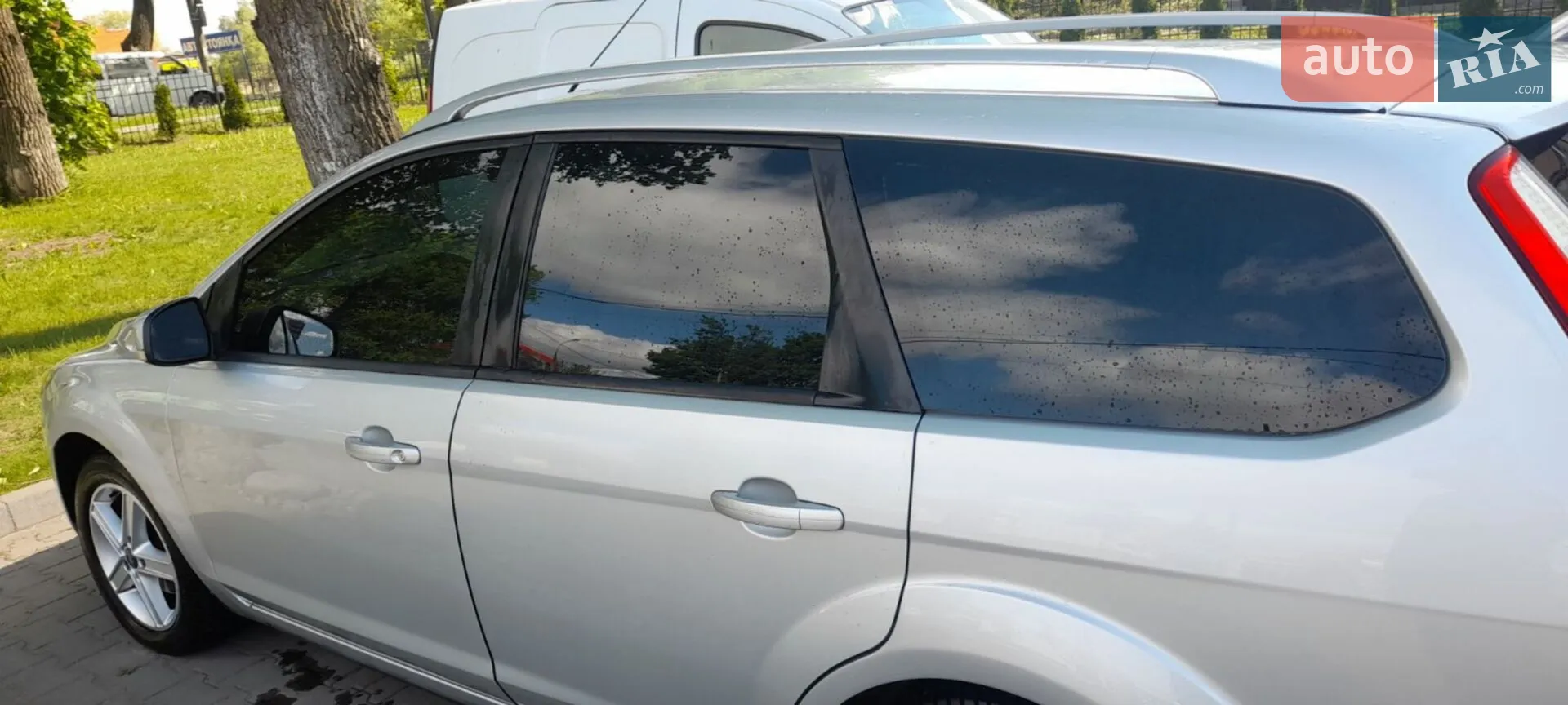 2010 Ford Focus - мініатюра 3