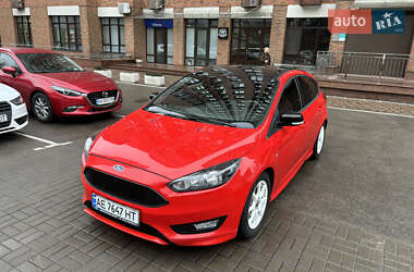 Хэтчбек Ford Focus 2016 в Киеве