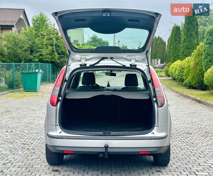 Универсал Ford Focus 2005 в Ровно