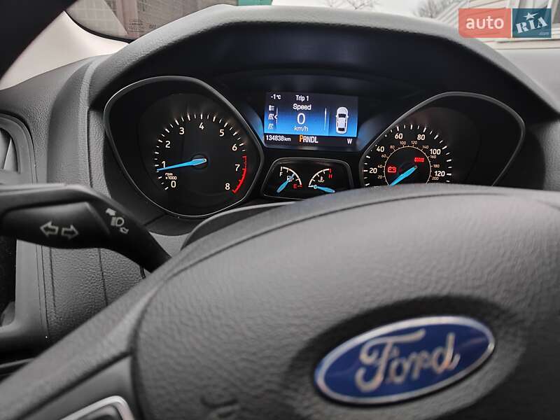 Седан Ford Focus 2014 в Лебедине