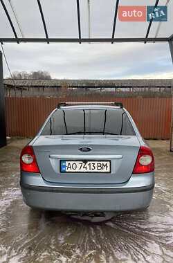 Седан Ford Focus 2005 в Сваляве