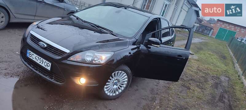 Хэтчбек Ford Focus 2008 в Жидачове