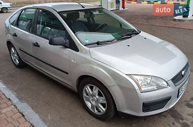 Хэтчбек Ford Focus 2006 в Новой Одессе