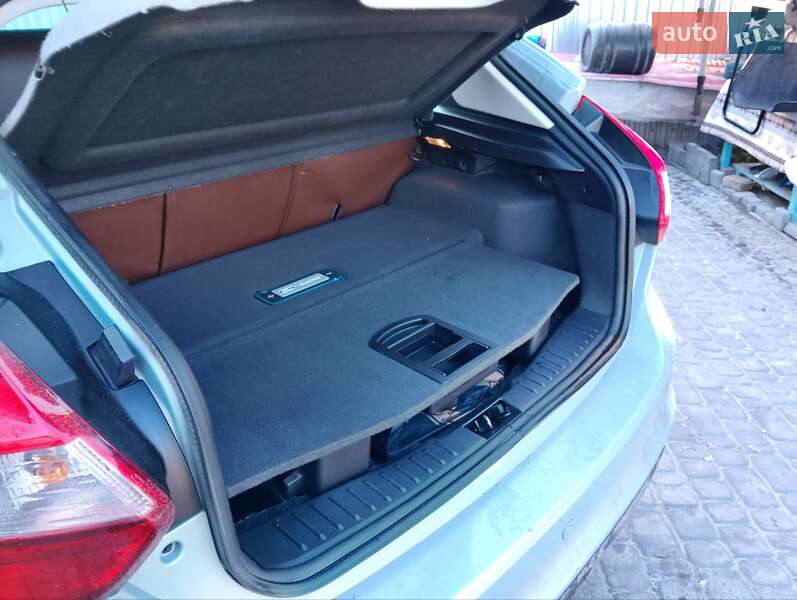 Хэтчбек Ford Focus 2012 в Луцке