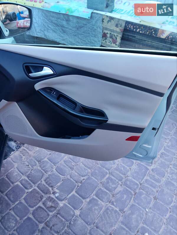 Хэтчбек Ford Focus 2012 в Луцке