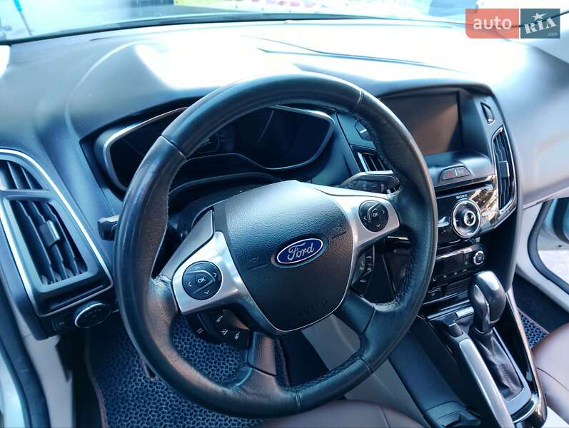 Хэтчбек Ford Focus 2012 в Луцке