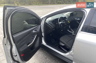 Седан Ford Focus 2012 в 