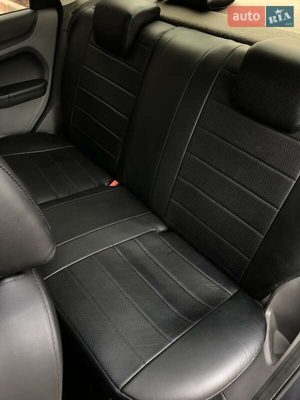 Седан Ford Focus 2008 в Калиновке