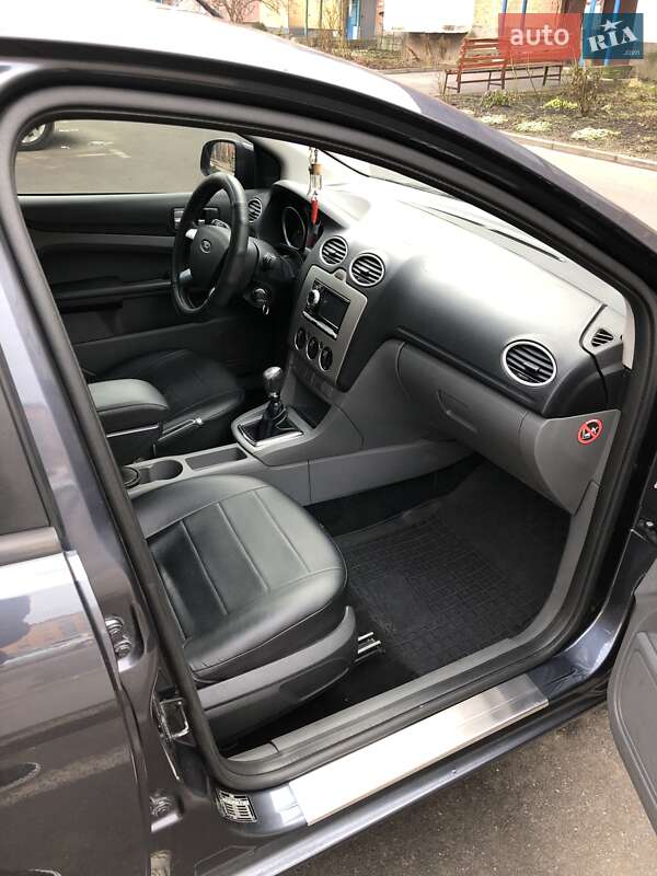 Седан Ford Focus 2008 в Калиновке