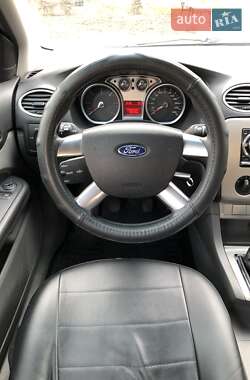 Седан Ford Focus 2008 в Калиновке