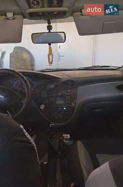 Універсал Ford Focus 1999 в  фото 5 Універсал Ford Focus 1999 в