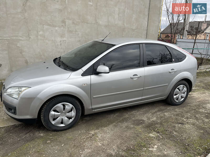 Хэтчбек Ford Focus 2005 в Житомире