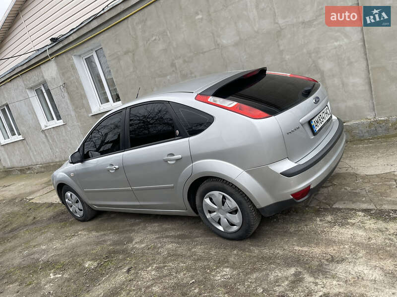 Хэтчбек Ford Focus 2005 в Житомире