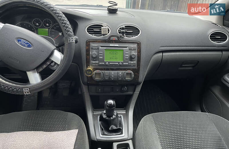 Хэтчбек Ford Focus 2005 в Житомире