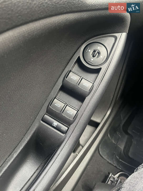 Седан Ford Focus 2016 в Остроге фото 14 Седан Ford Focus 2016 в Остроге