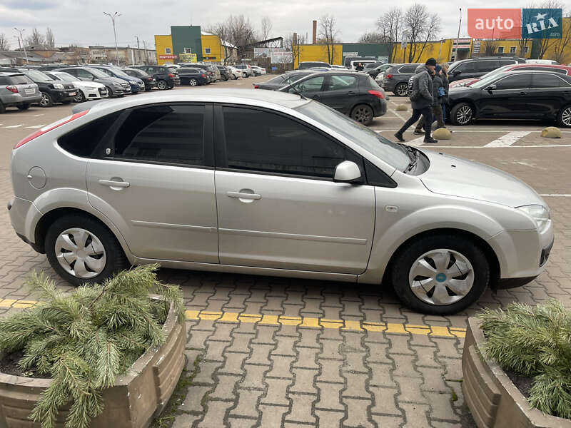 Хэтчбек Ford Focus 2005 в Житомире