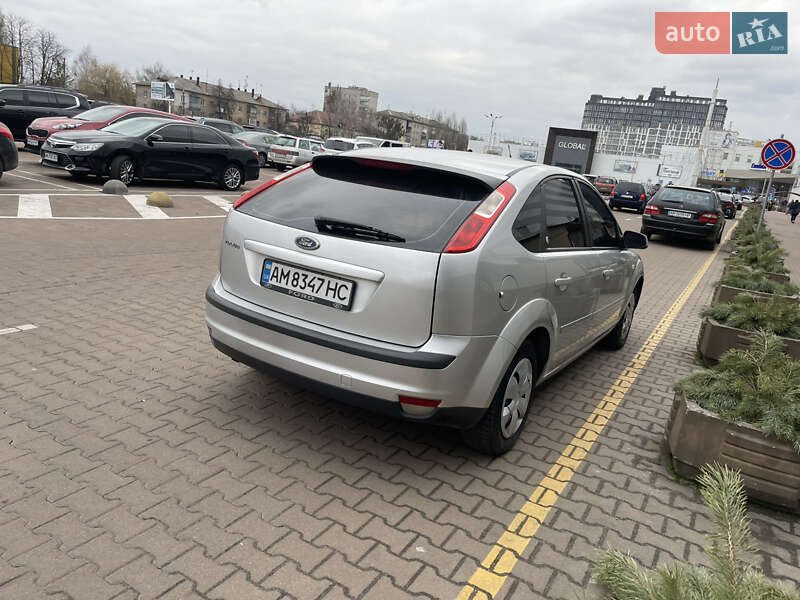 Хэтчбек Ford Focus 2005 в Житомире