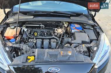 Седан Ford Focus 2016 в 