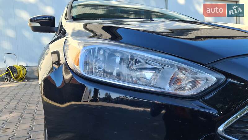 Седан Ford Focus 2016 в Ровно