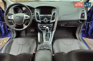Седан Ford Focus 2012 в 